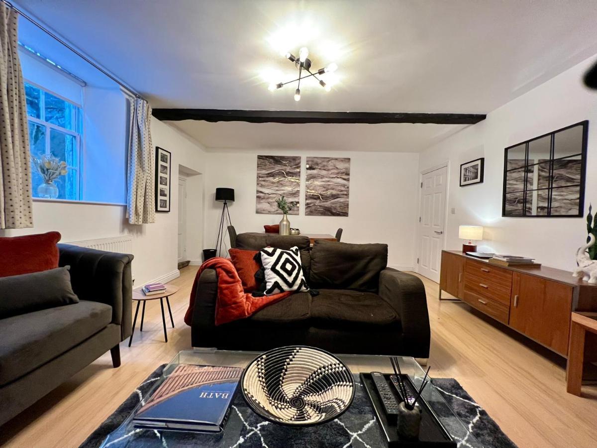 Superbly Located 2 Bedroom Luxury Apartment Bath Zewnętrze zdjęcie